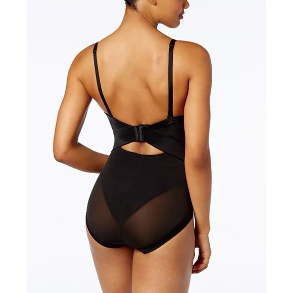 Elegant Black Women's Bodysuit - Picture 6 of 13